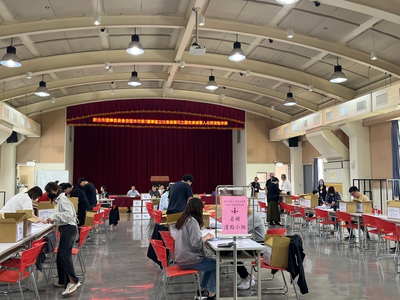 葉元之罷團2階送件 新北選委會初步清點零剔除