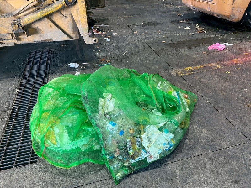 垃圾車載大量回收物進焚化廠 嘉縣環保局查獲退運