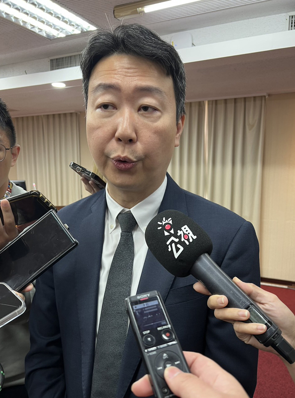 僑外生任客運駕駛暫緩開放 交通部盼往前推進