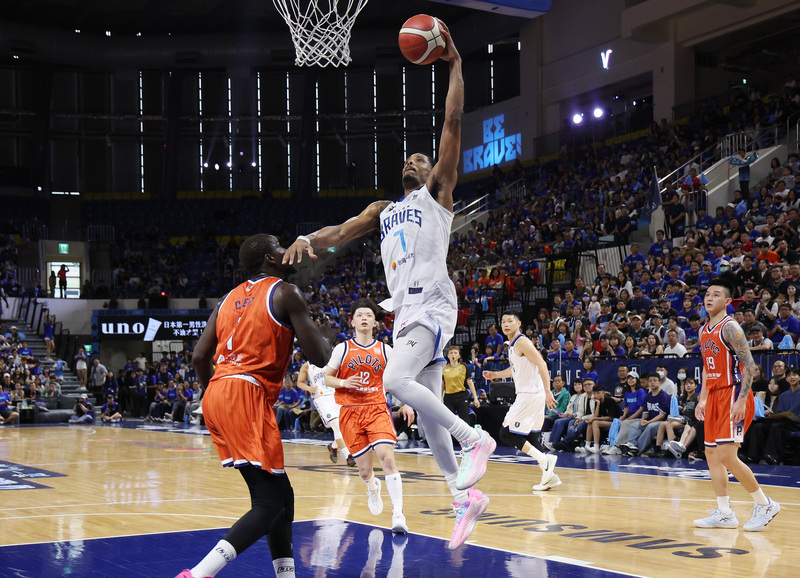 PLG金恩全能發揮 勇士勝領航猿總冠軍賽2比1領先