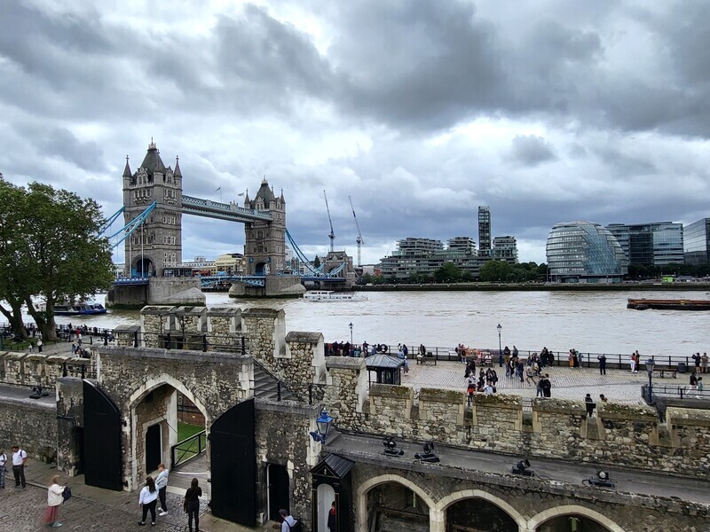 英國永居申請門檻翻倍至10年 依親須具英語能力