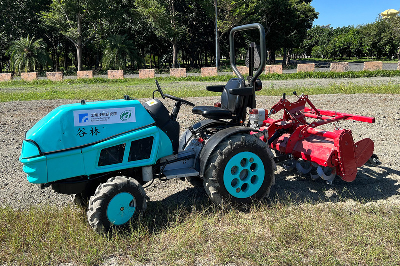 工研院開發小型電動曳引機 助力農業減碳