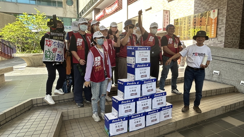 罷免2階連署未達標 謝衣鳯:會繼續與大家打拚