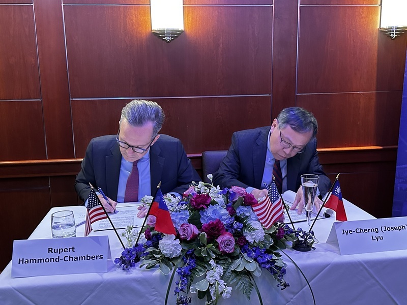 美台商會與國經協會簽署MOU 促台美經貿投資合作