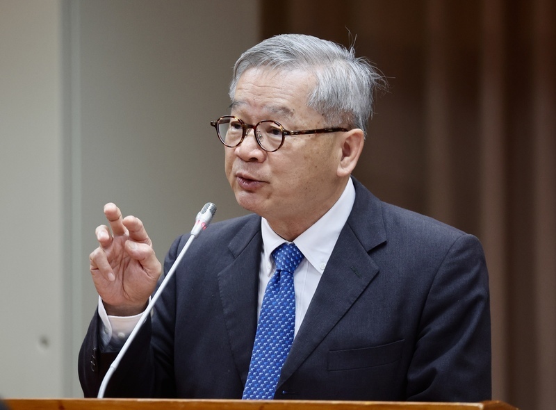 AI法制作業換手引發質疑 吳誠文：草案應很快會送出