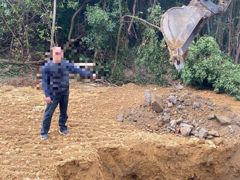 拆除工廠廢棄物直接就地掩埋 彰化警逮3人送辦