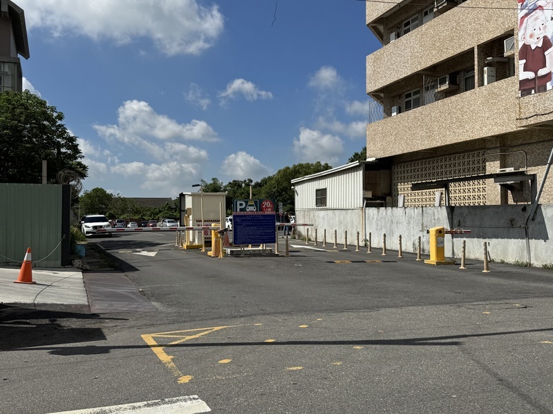 雲林媽媽獨留幼兒在車內出現脫水 縣府依法開罰