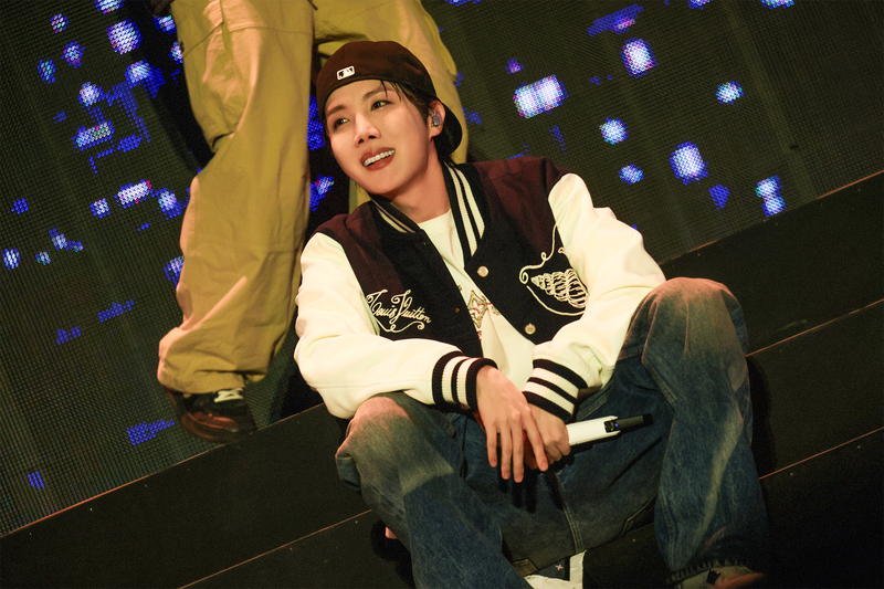 BTS成員j-hope來台開唱 飆中文撩粉「真的很開心」