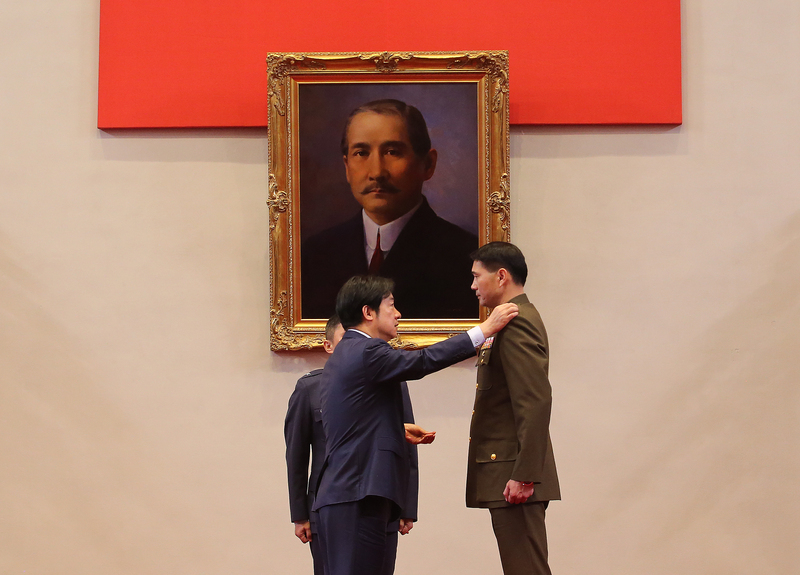 總統：將官晉升代表責任更重大 期許建構現代化部隊