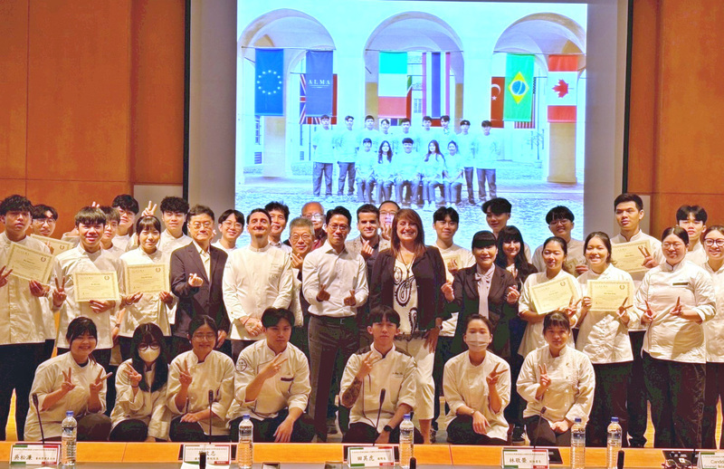 義大利廚藝學校合作 弘光科大校友進米其林餐廳