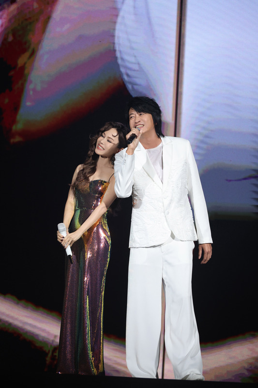 游鴻明當彭佳慧演唱會嘉賓 笑稱介入對方家庭很深