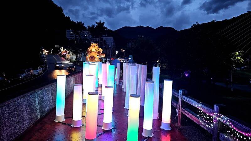 台東知本溫泉年度光祭 沐光泉12件藝術品展至7/27