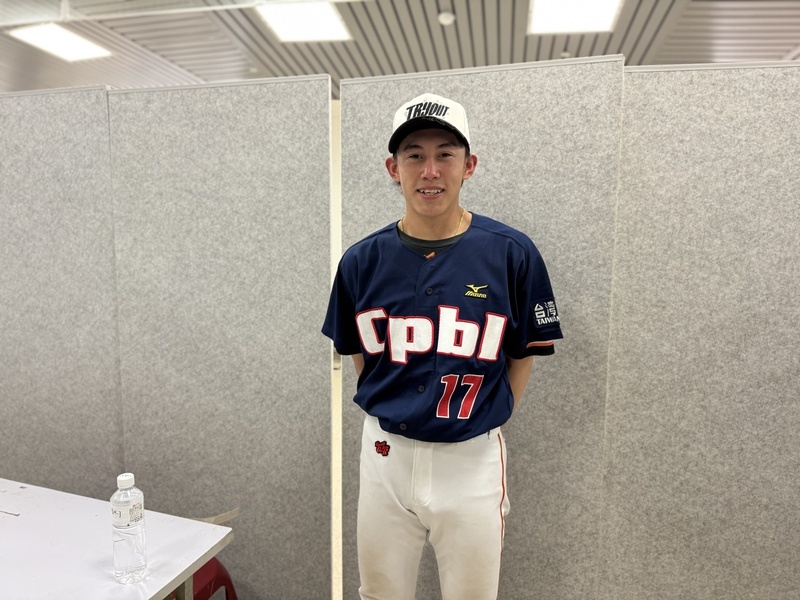 江沁恩多練卡特豐富配球 拚職棒請教黃仲翔、張峻瑋