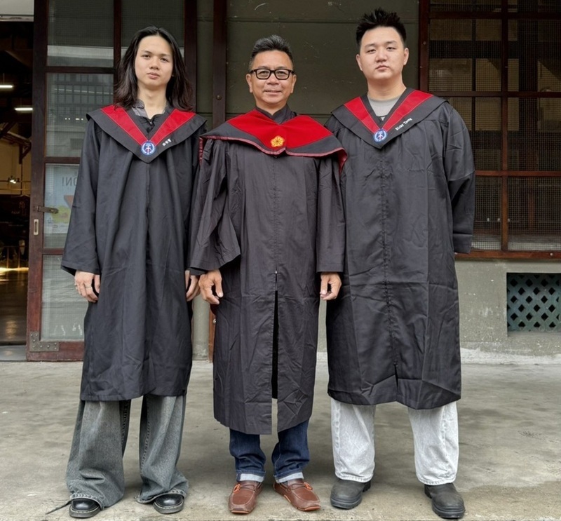 曾傳傑父子3人同年畢業 中原設計學院譜佳話