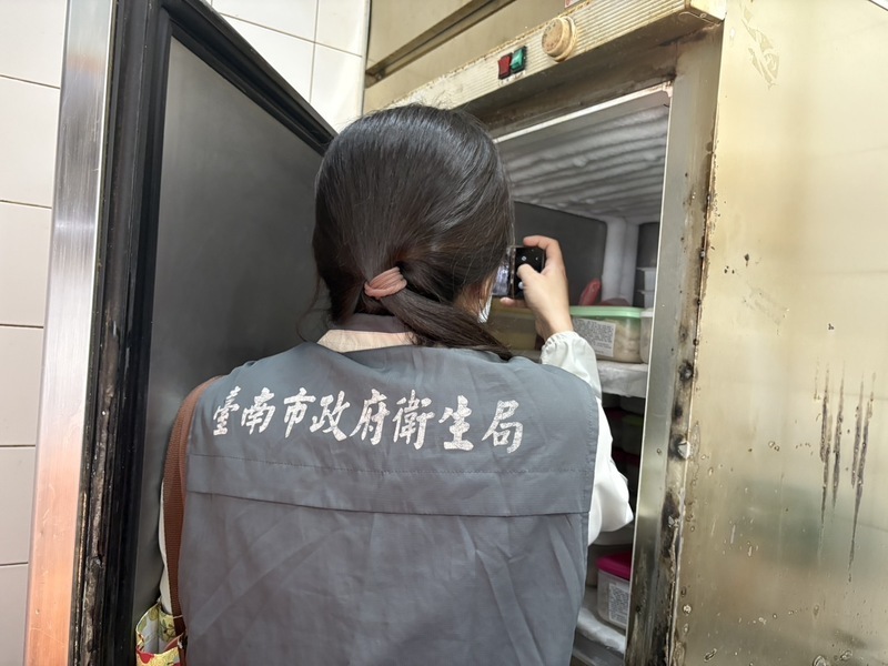 台南周氏蝦捲爆食安疑慮 衛生局初判店員個人行為