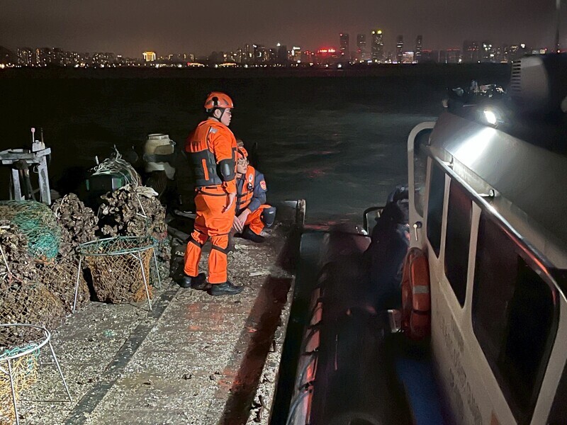 金廈海域數十公頃違法蚵棚 金門縣與陸方協調拆除