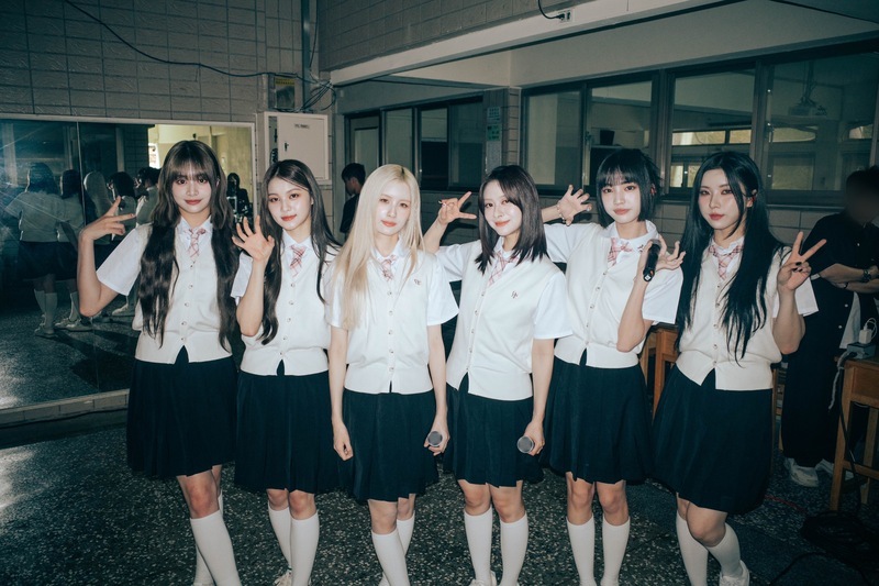 幻藍小熊返母校錄影 自曝曾叛逆在教室烤肉