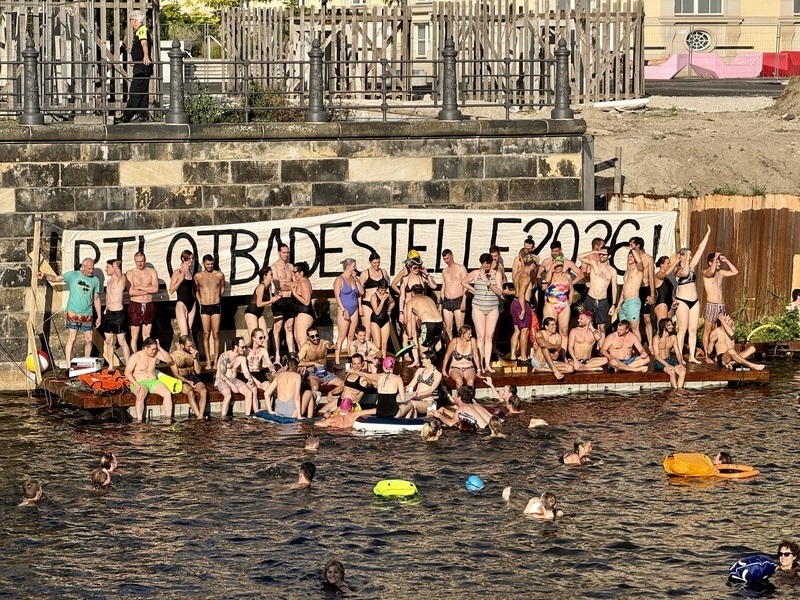 柏林史普里河禁止游泳　民眾跳河爭取解除百年禁泳令