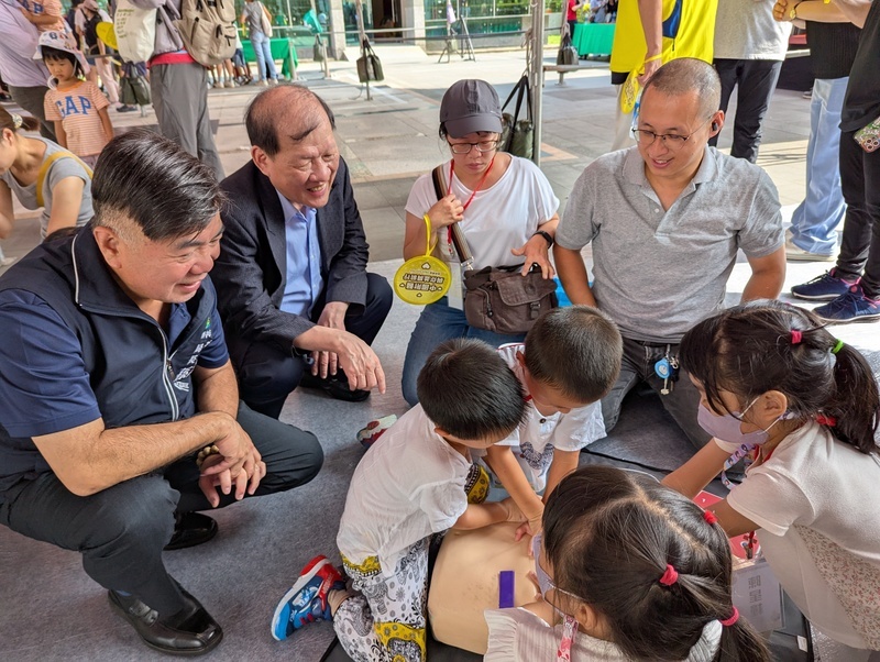 中醫大附醫與消防局辦防災營　強化家庭災害韌性