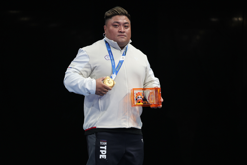 楊森出身健力世家　從小受爸爸啟發屢創世界紀錄