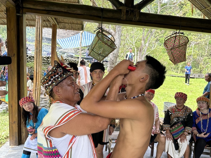 消失百年傳統　台東布農族重現拔牙儀式成年禮