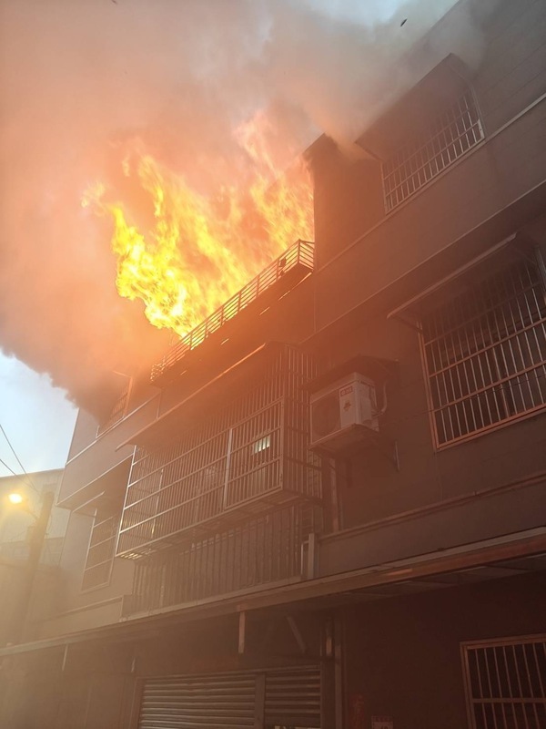 桃園中壢民宅大火5死　桃檢：死因均為窒息呼吸衰竭