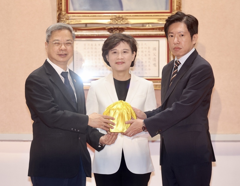 政院秘書長張惇涵：做好控衛盼部會首長多論述政策