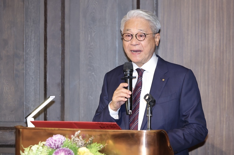 因應對等關稅衝擊　吳東亮籲電價與最低工資凍漲