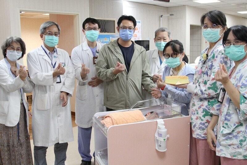 剖腹產遇罕見羊水栓塞 醫療跨科創奇蹟瀕死婦重生