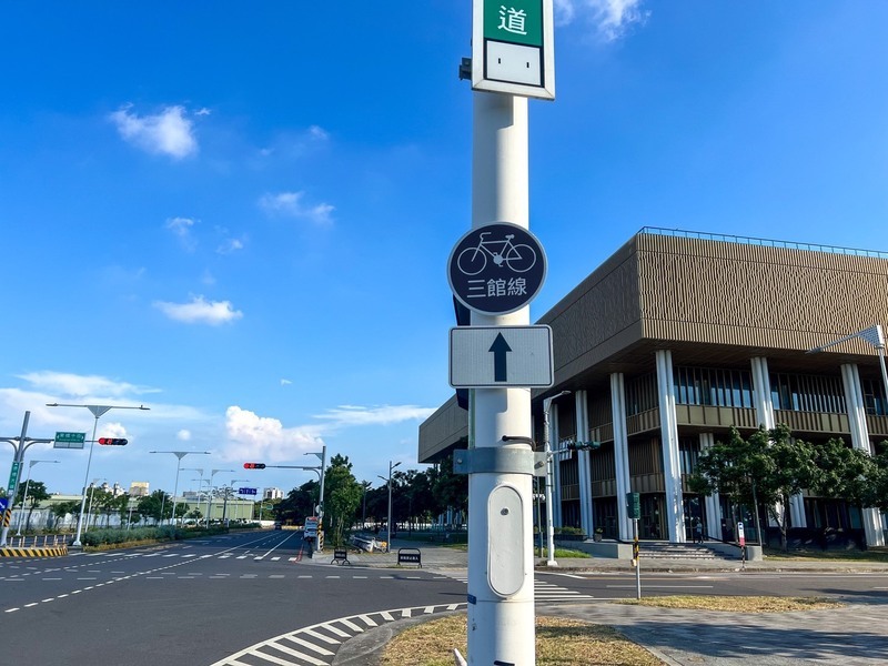 台南三館自行車道 串聯台史博、市圖總館及奇美博