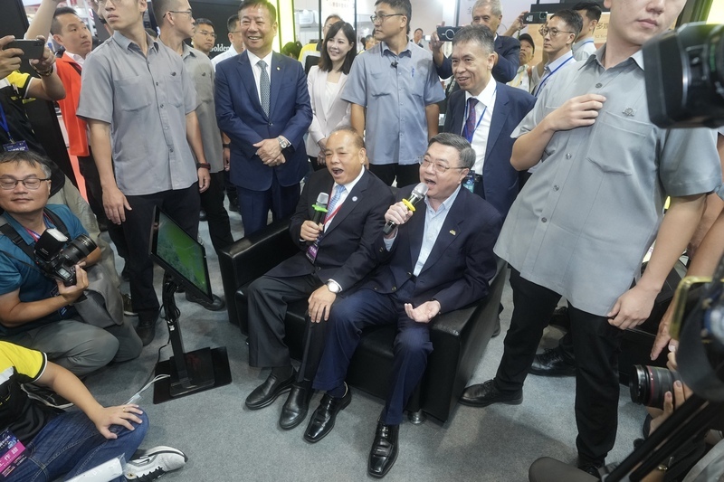 電器業者送家電助災民、維修也打折　卓榮泰表謝意