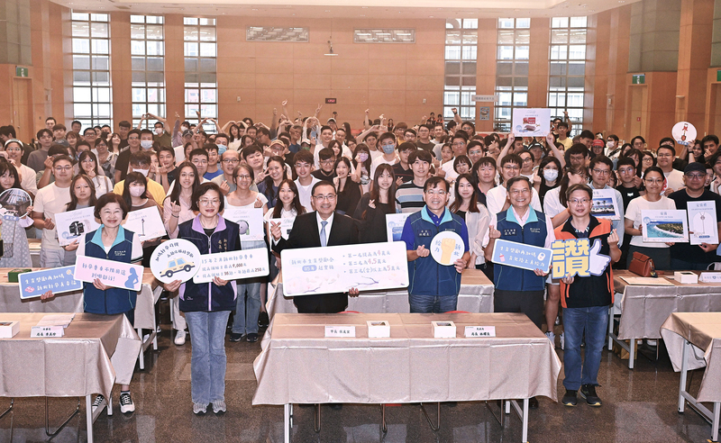 新北聯合婚禮說明會　侯友宜：生育獎勵金加碼