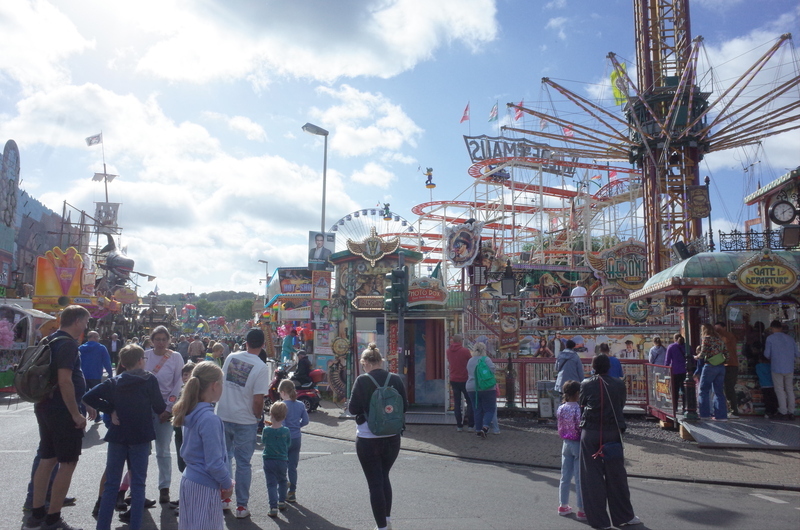 德國普茨琴市集熱鬧登場 波昂民俗慶典吸引人潮