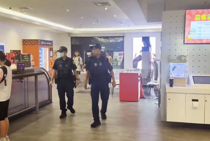 高雄男因擋視線起口角 恐嚇影城將有「鮮血場」被逮