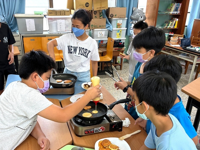 夏日樂學逾3.5萬人次參與 認識菱角、割稻在地文化