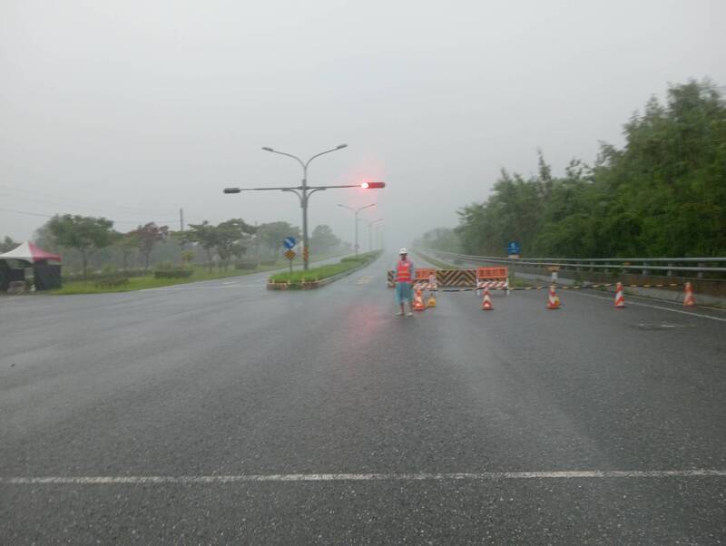 馬太鞍溪堰塞湖估午前溢流 花蓮台9線3處封閉車道