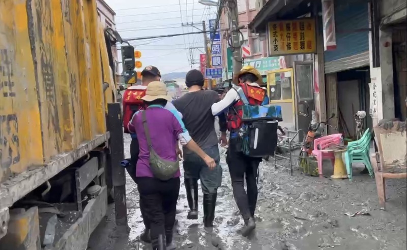 台南馳援花蓮災區　徐榛蔚、花縣府致謝