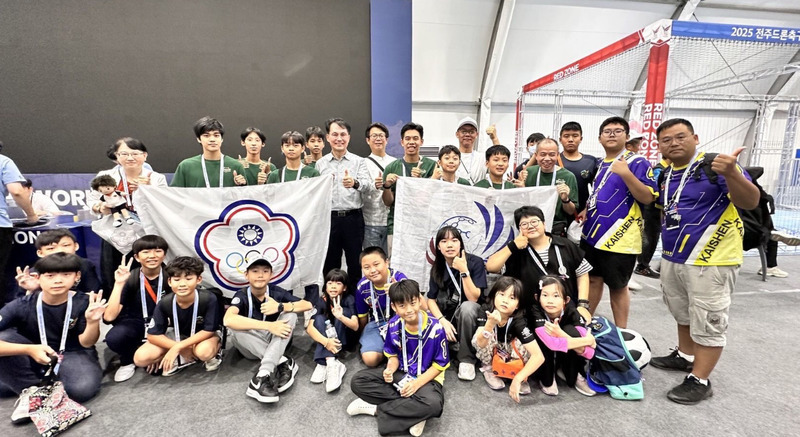 FIDA無人機足球世界盃　台北隊障礙繞圈賽奪冠