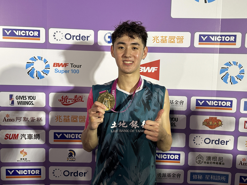 高雄羽球大師賽王柏崴逆轉秀 首奪超級100冠軍