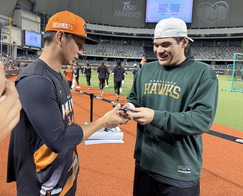 高志綱出書盼讓大家了解捕手　張肇元求簽名