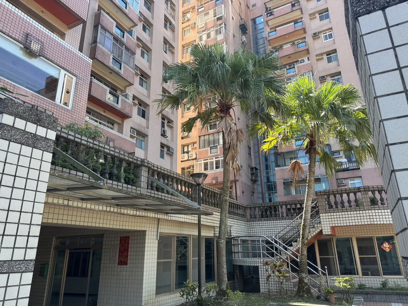 新北新店家人口角糾紛　女子遭利器傷頸送醫急救