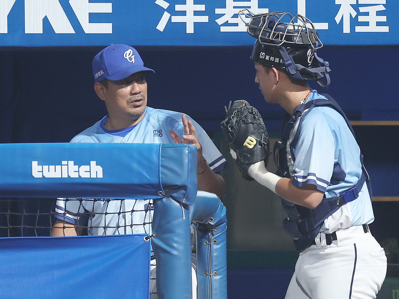 富邦悍將結束賽季戰績墊底 陳金鋒：繼續往前走