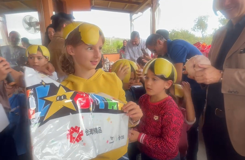 羅馬台僑慶中秋 讓「柚子帽」紅到義大利