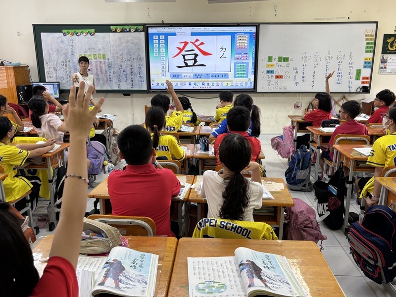 胡志明台校學習環境多元開放 延續台灣認同與文化