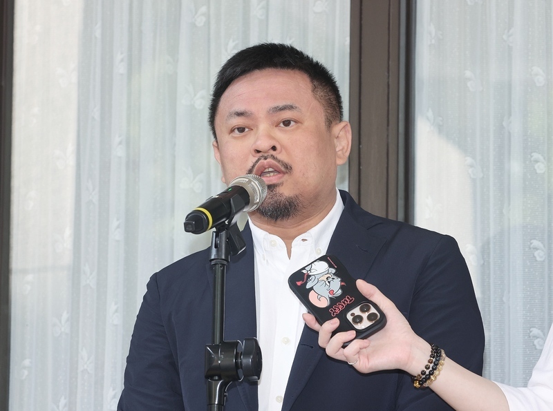 空服員病逝　洪申翰籲長榮航空誠懇面對基層聲音