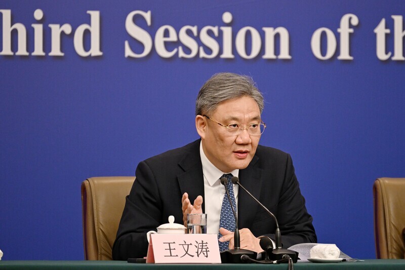 王文濤見荷蘭官員談安世半導體 促妥善解決問題