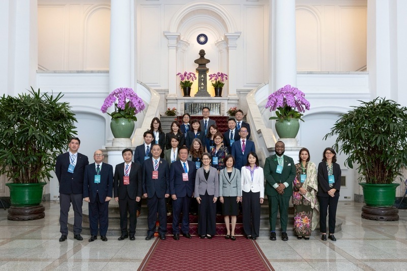 副總統：協助產業因應關稅　共同提升台灣商業環境