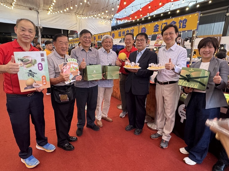 黃偉哲赴星推廣台南洋香瓜　駐星代表邀旅客來台觀光