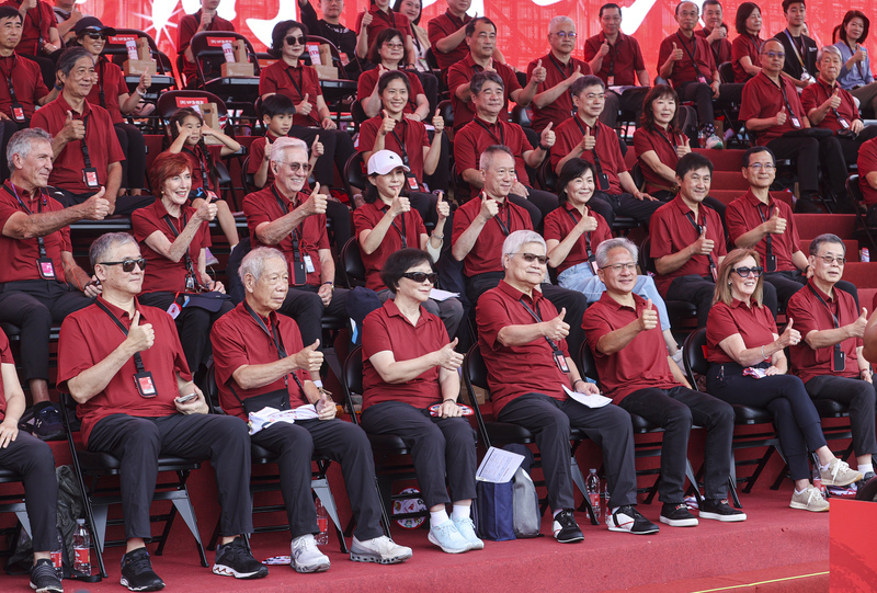 張忠謀缺席台積電運動會　魏哲家：身體不適