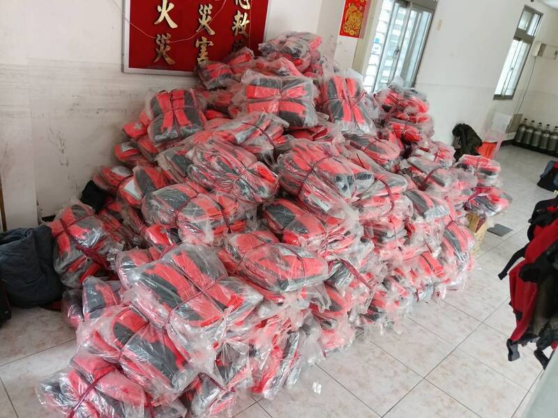 光復洪災區啟動防颱整備 花蓮消防局補發避難救護包